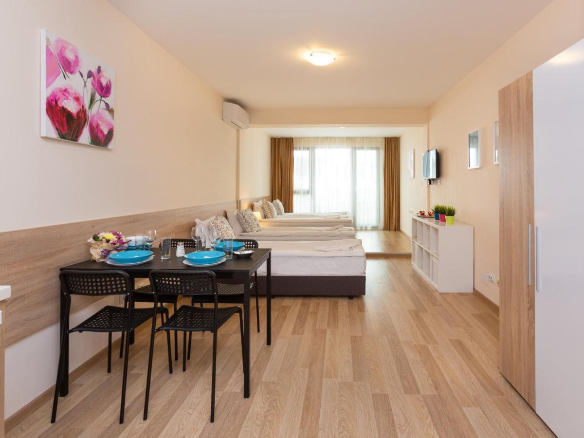 Apartments Flora Burgas Exterior foto