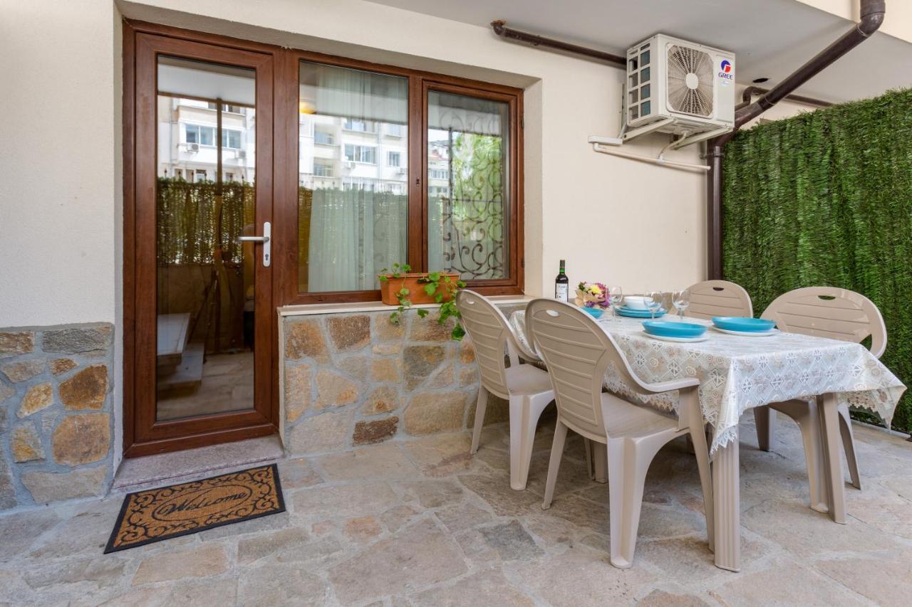 Apartments Flora Burgas Exterior foto